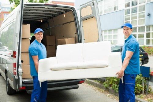 Customer agreeing to Balham removals booking terms
