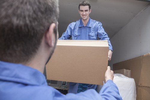 Local removal truck hire in Balham for smooth moving