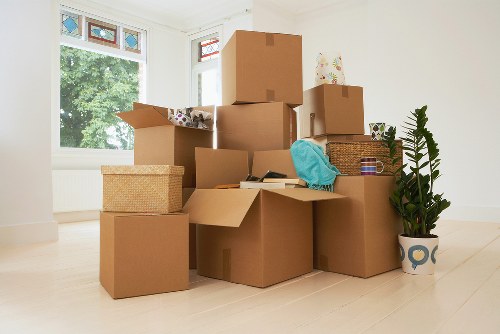 Balham removals crew delivering efficient and careful moving support